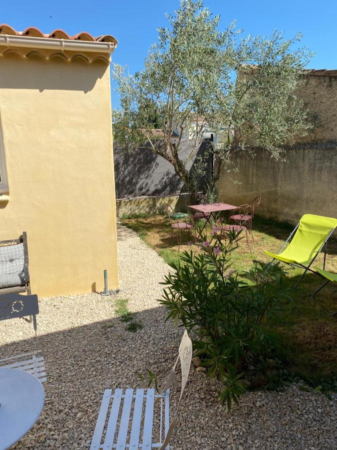 Gite Lou Sabai Au Pied Des Dentelles De Montmirail, Piscine Partagee Обиньон Екстериор снимка